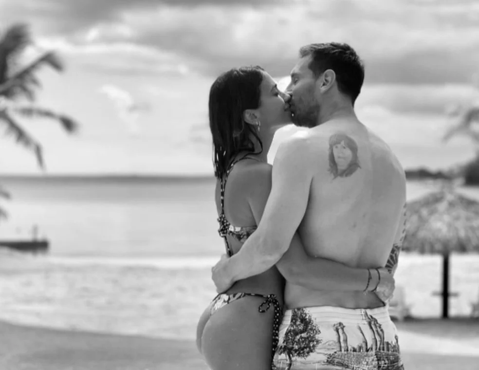 Esposa de Messi com mensagem de feliz aniversário