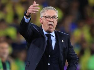 Carlo Ancelotti durante amistoso da seleção brasileira no Maracanã