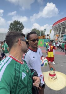 Carrillo recusa camisa verde ao optar pela branca do México no Azteca