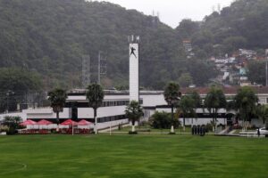 CT Rei Pelé e suspensão do leilão