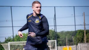 Léo Naldi em treino — Novorizontino fora de casa
