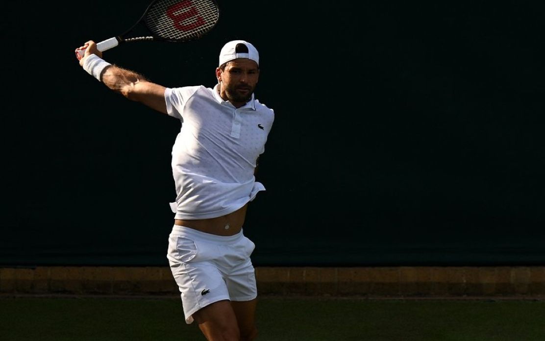 Grigor Dimitrov em quadra — Dimitrov Wimbledon vitória na grama