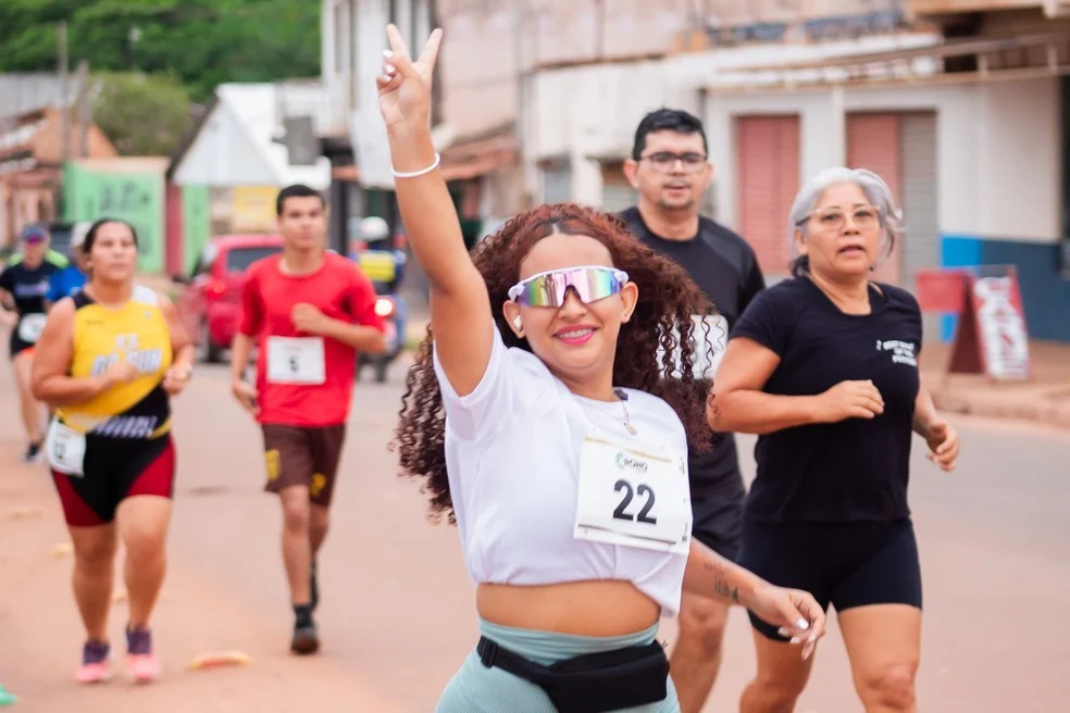 Atletas em prova durante a Corrida da Cooperação em Santarém