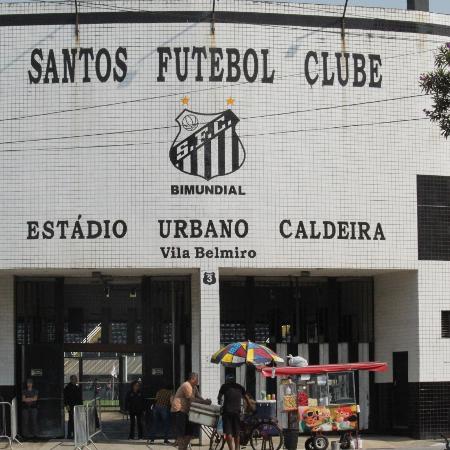 Fachada da Vila Belmiro, sede do Santos FC