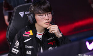Faker Time100 em destaque durante partida de League of Legends