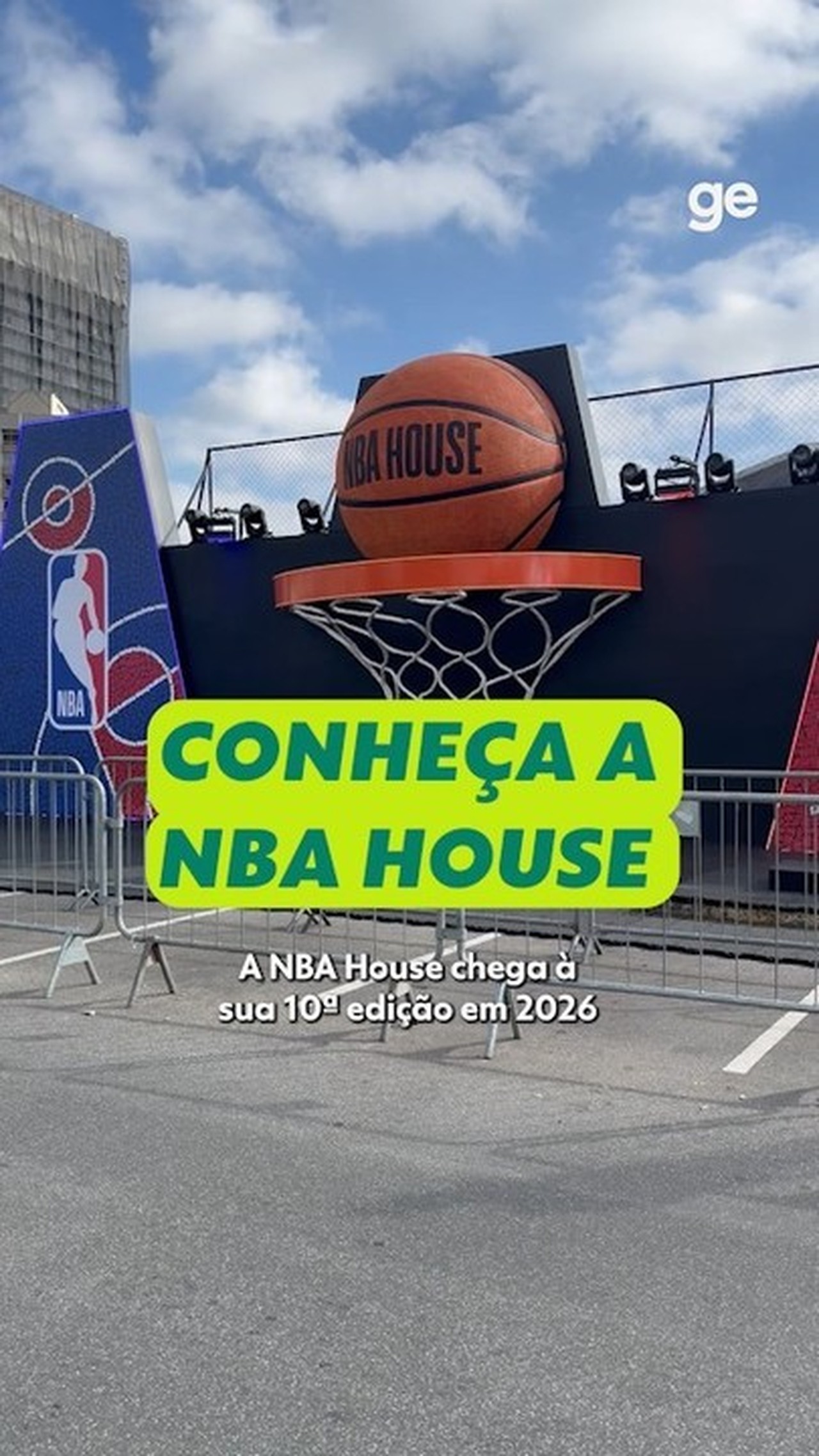 Jogadores de NBA durante a partida das finais entre Knicks e Spurs
