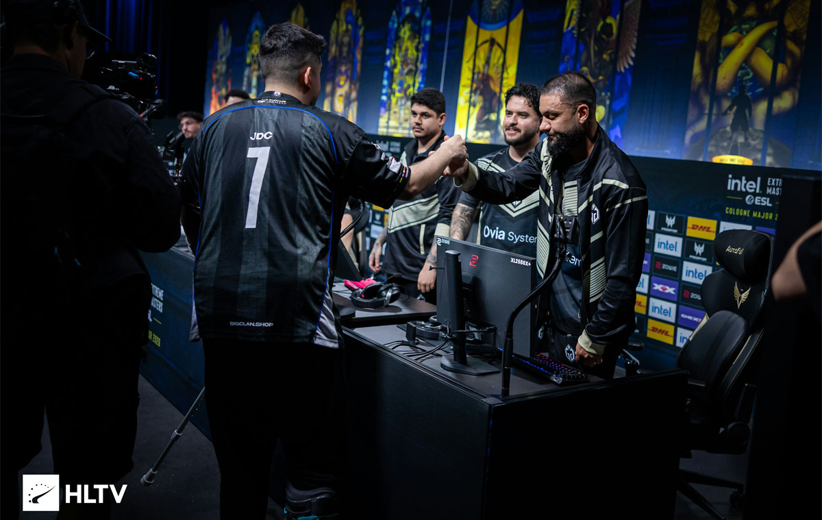 Jogador fer da Gaimin Gladiators durante o IEM Cologne Major 2026