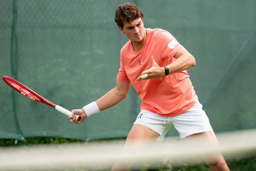 João Fonseca estreia na grama em Halle