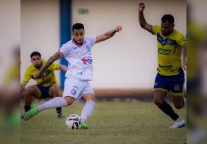 Araguaína x Nacional-AM: Zé Elias comemora gol pelo Araguaína