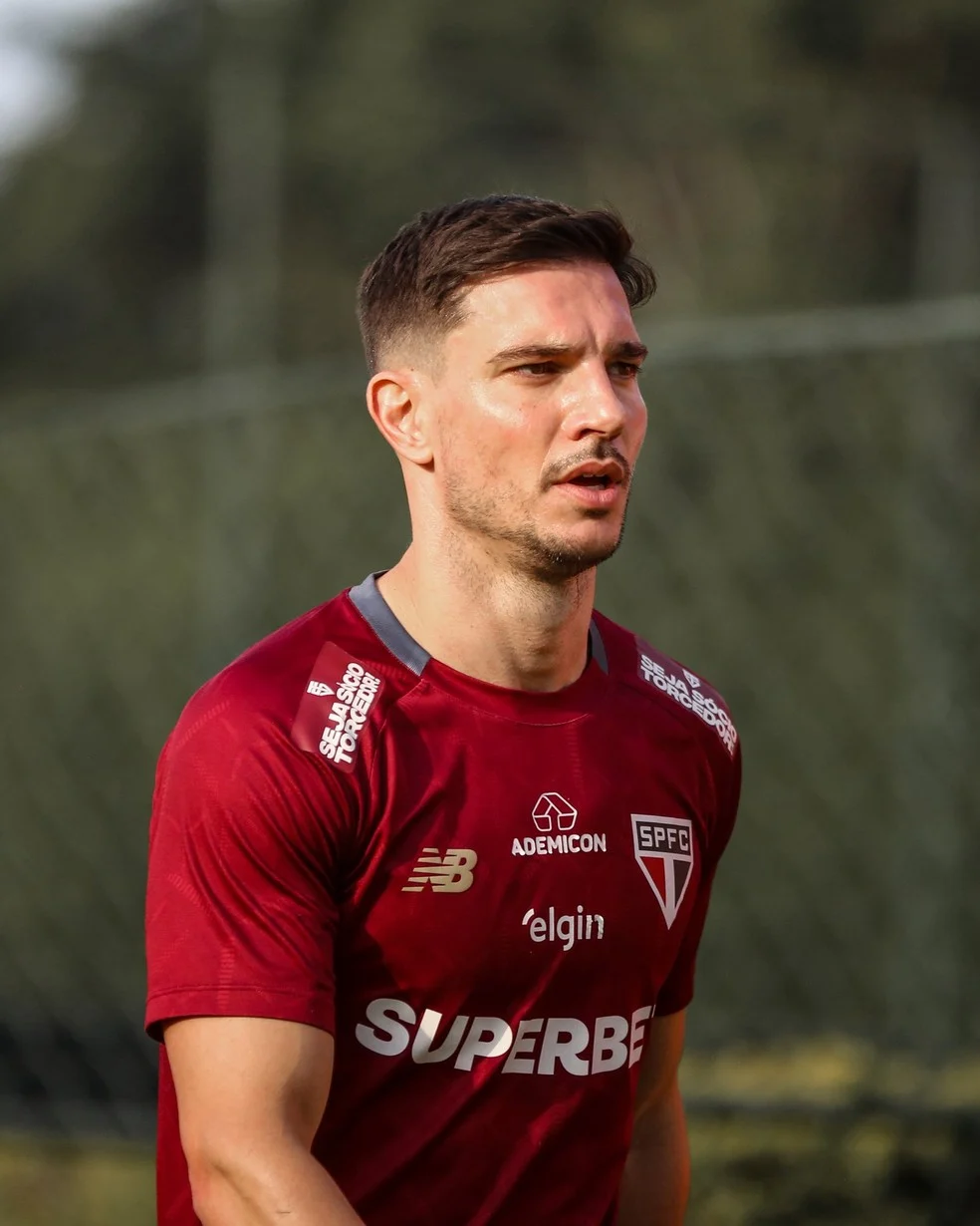 Cédric Soares - São Paulo libera jogadores