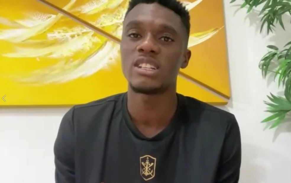 Garrinsha Haiti em ação pelo Marcílio Dias