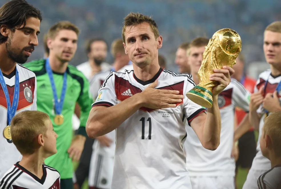 Miroslav Klose em ação — artilharia das Copas