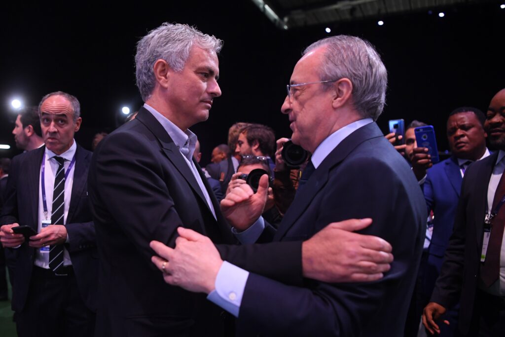 José Mourinho em coletiva de imprensa durante passagem pelo Real Madrid