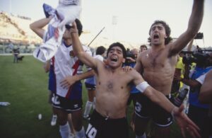 Néstor Lorenzo com Maradona na Copa de 1990