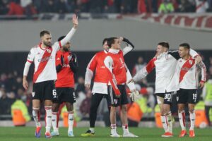 Germán Pezella na barca do River