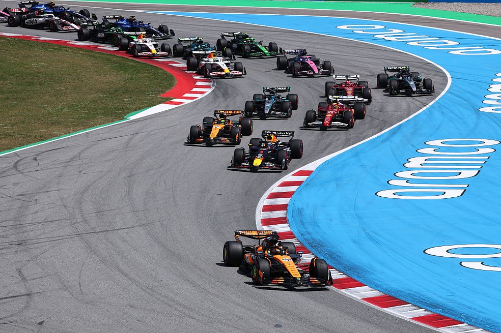 Largada do GP de Barcelona-Catalunha