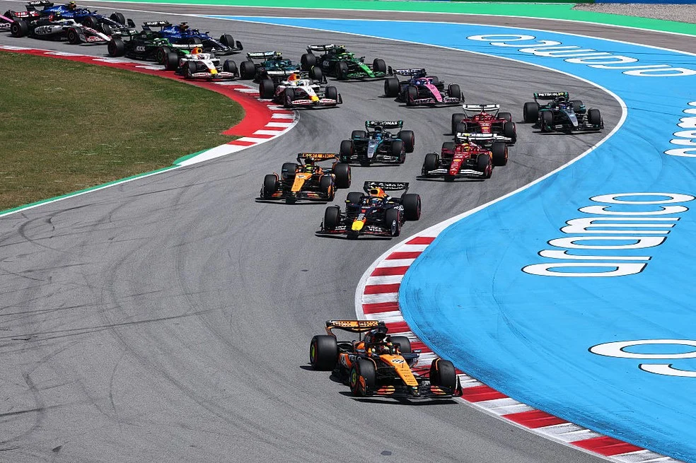 Largada do GP de Barcelona-Catalunha