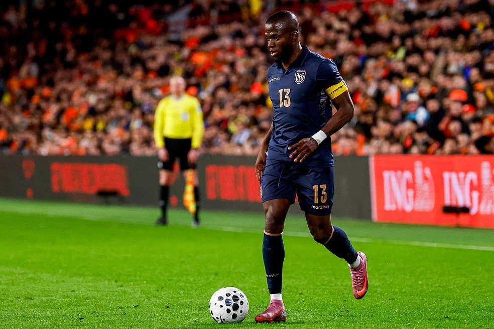 Enner Valencia em treino da seleção do Equador