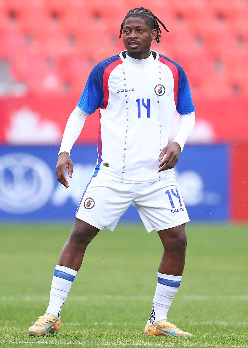 Leverton Pierre lesionado - Haiti corta meia
