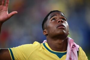 Endrick na Seleção no banco na estreia — Foto do jogador