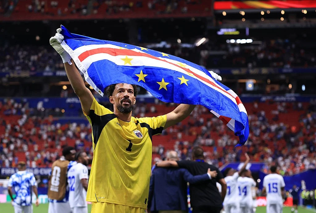 Cabo Verde Copa 2026: jogadores em ação durante partida do Mundial