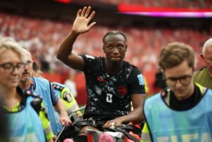 Ismaël Koné deixa gramado após grave lesão — ressarcimento da Fifa