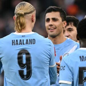 Rodri e Haaland comemorando gol pelo Manchester City