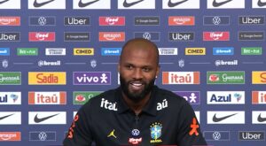 Igor Thiago em entrevista coletiva durante preparação para a Copa do Mundo 2026