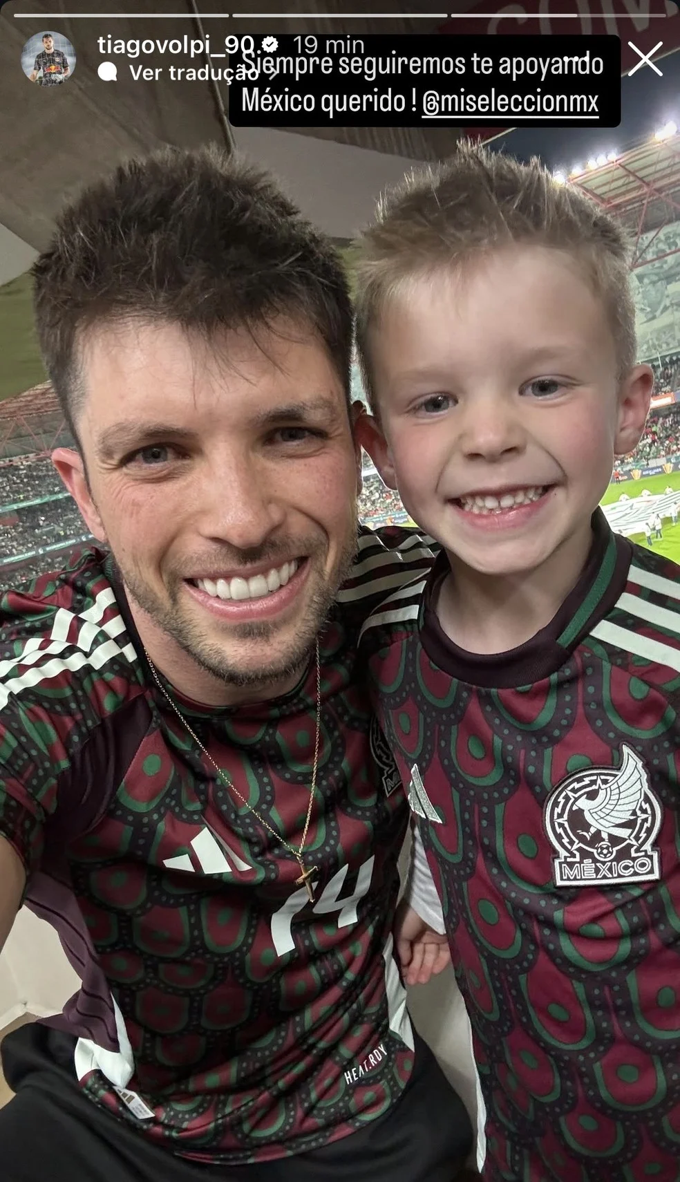Tiago Volpi com camisa do México — Volpi torce pelo México