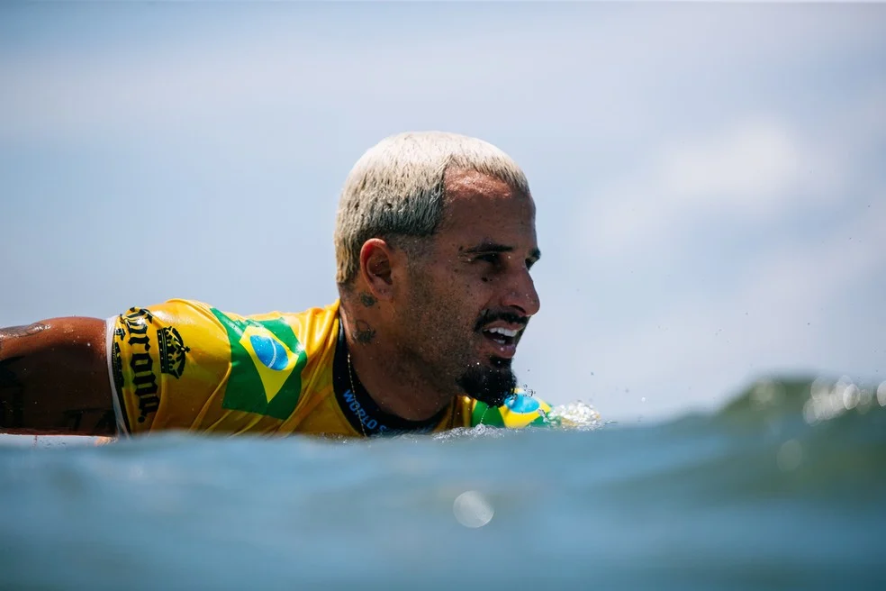 Italo em Saquarema — Italo em Saquarema lider da WSL na Praia de Itaúna