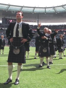 Jogadores da Escócia usando kilt na Copa do Mundo de 1998