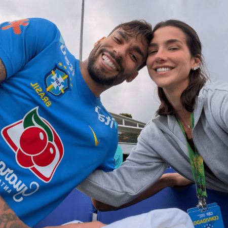 Lucas Paquetá e Duda Fournier durante treinamento da seleção brasileira