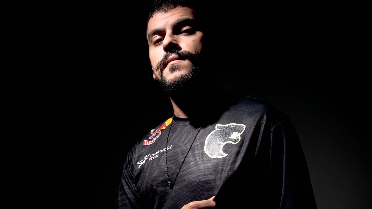 Maestro FURIA durante entrevista
