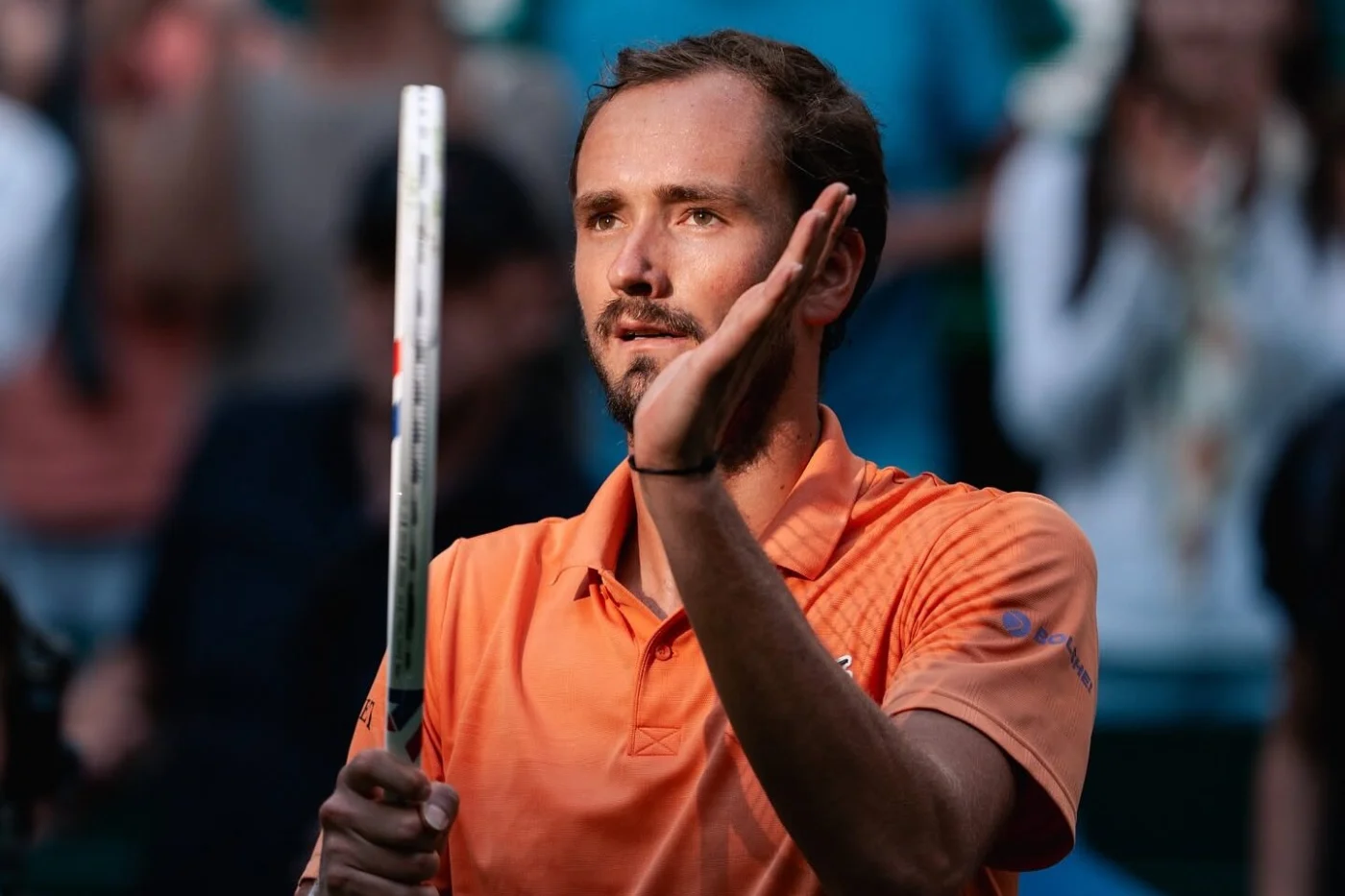 Medvedev feliz por Zverev durante entrevista