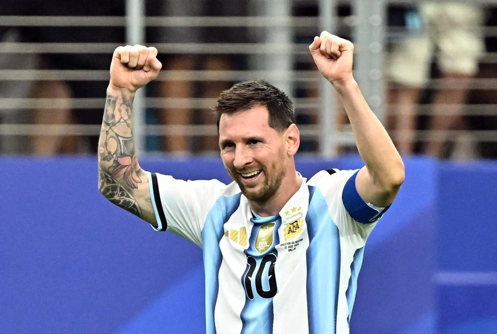 Messi comemorando — recordistas de gols