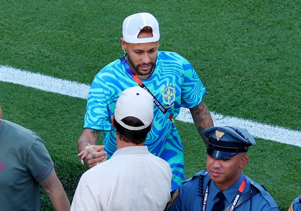 Reações de Neymar no banco durante Brasil x Marrocos