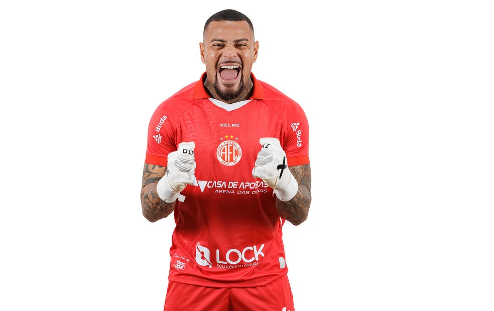Renan Bragança goleiro do América-RN