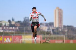 Alan Rodríguez em treino do Internacional