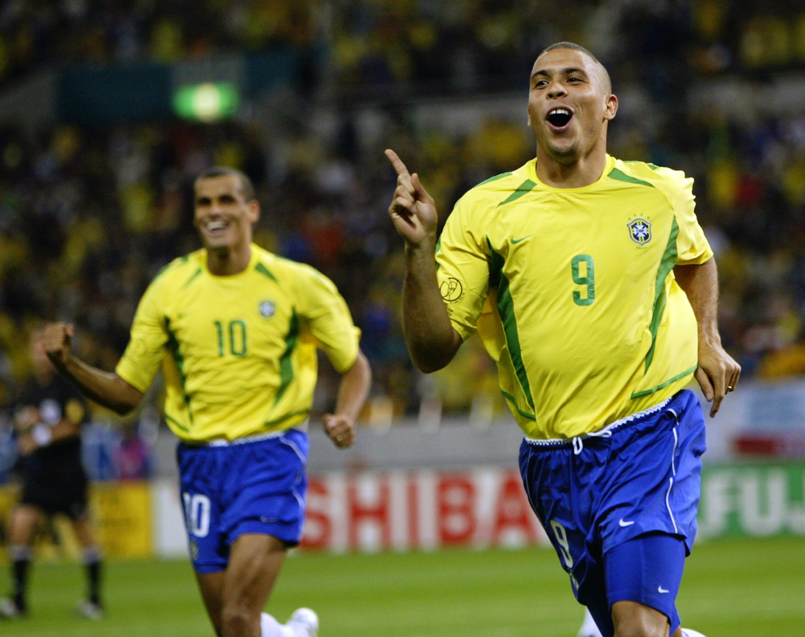 Jogadores da seleção brasileira comemorando durante Copa do Mundo