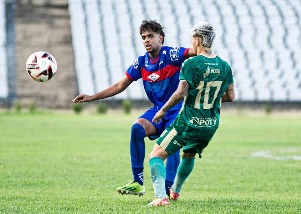 Atlético-PI em lance no Piauiense sub-20 2026