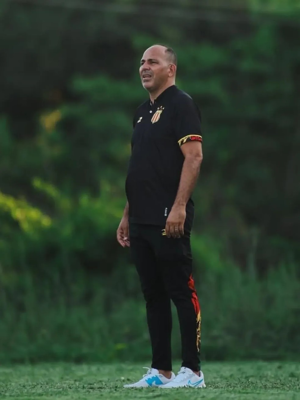 Rodrigo Ramos e reforços do Sampaio no CT José Carlos Macieira