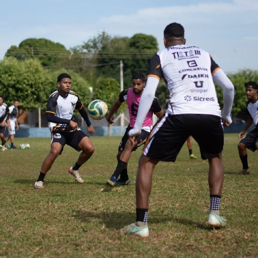 Jogadores do Misto-MS treinando - Misto-MS Série B