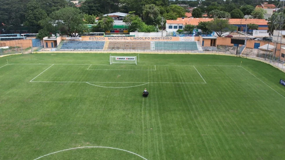 Torcida no Lindolfo Monteiro para Fluminense-PI x América-RN