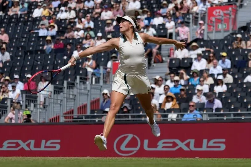 Tatjana Maria Queens em ação na quadra de grama