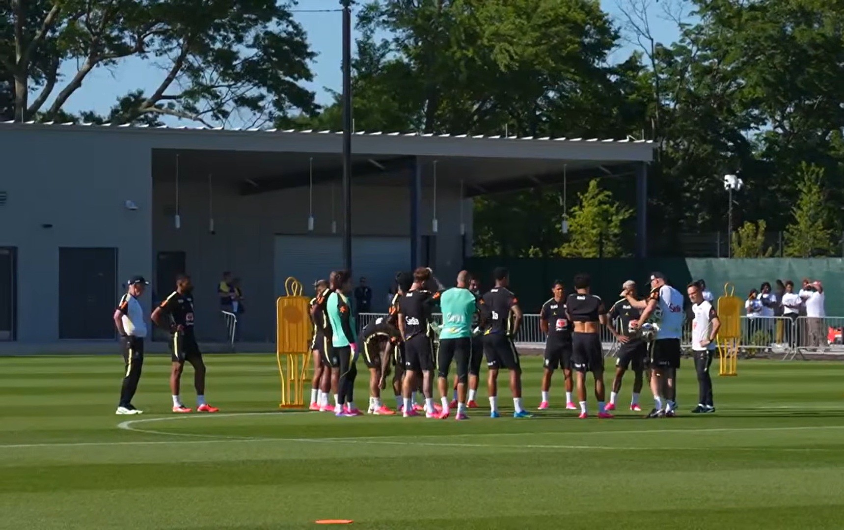 Treino aberto da Seleção Brasileira comandado por Ancelotti em Nova Jersey