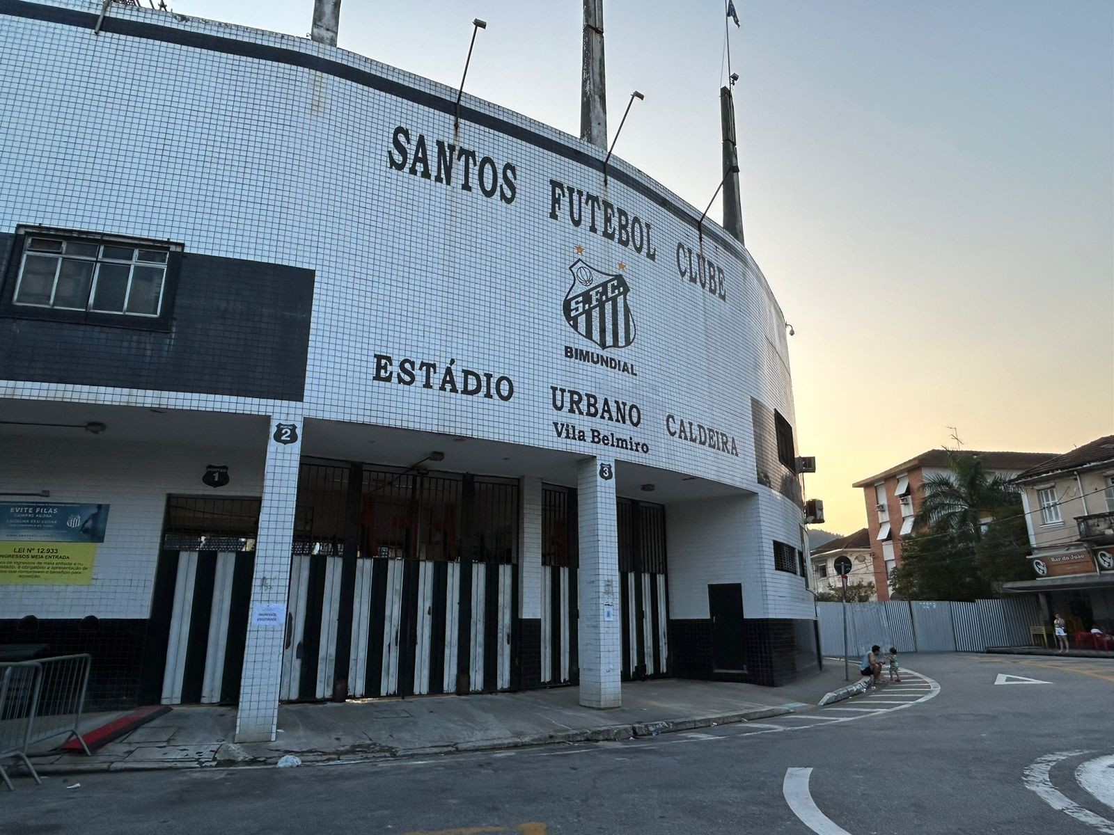 Reunião do Conselho Deliberativo do Santos para discutir estatuto e eleições