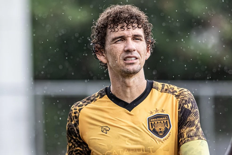Fabiano e Marcel Scalese rescindem com o Amazonas — Fabiano em ação