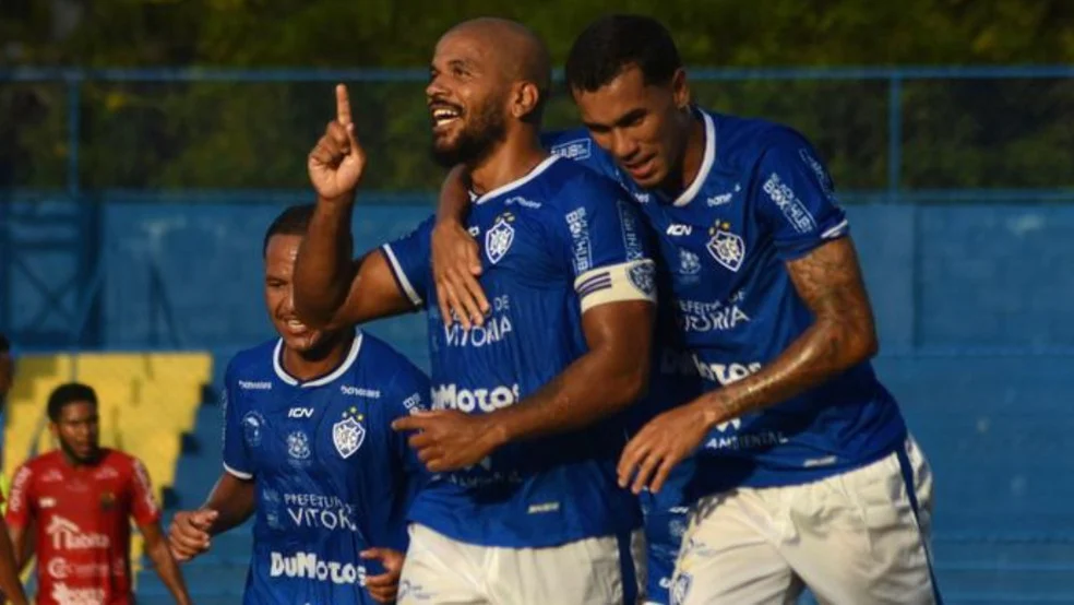 Vitória-ES Série D: jogadores do Vitória-ES comemoram classificação