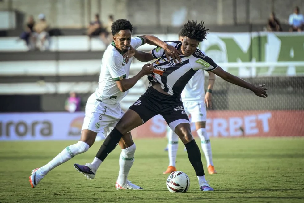 Athletic invicto na Série B em atuação em campo