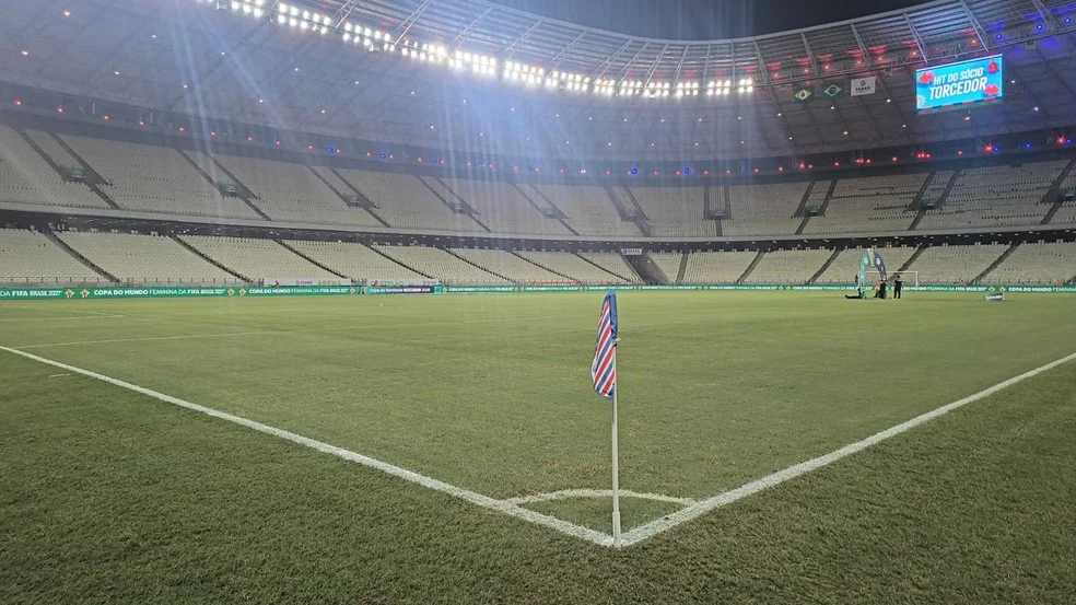Torcida na Arena Castelão antes do jogo Fortaleza x América-MG